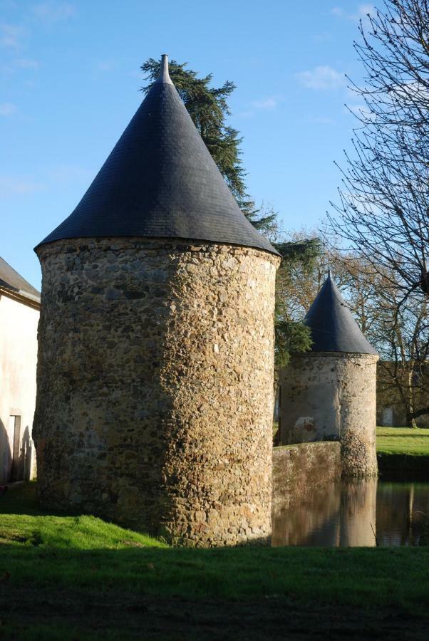 Logis De La Helberdiere Cossé-en-Champagne Exterior foto